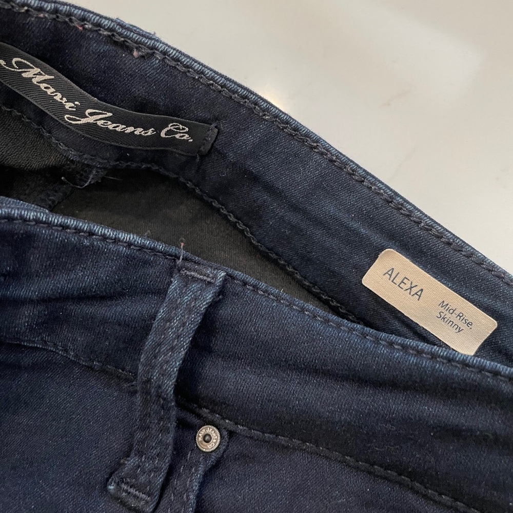 Jean - Picture 2 of 3